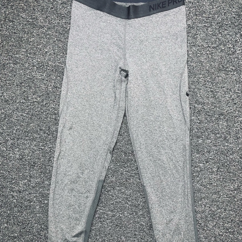 NIKE PRO LEGGINGS